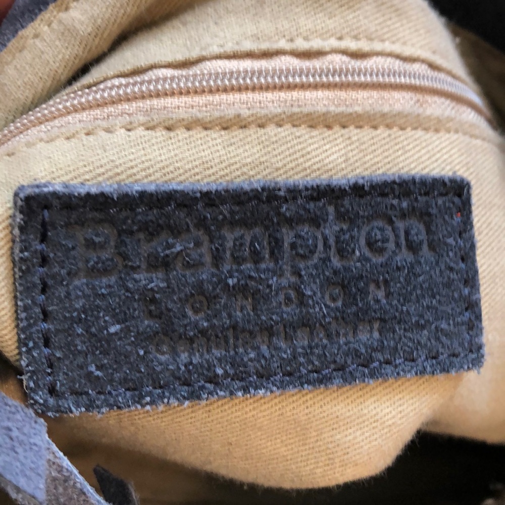 Suede shoulder bag - Picture 5 of 12